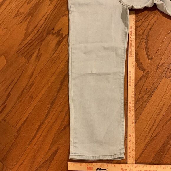 Ladies Levi’s size 29 ribcage super high-rise straight relaxed fit ankle pants - Picture 6 of 12